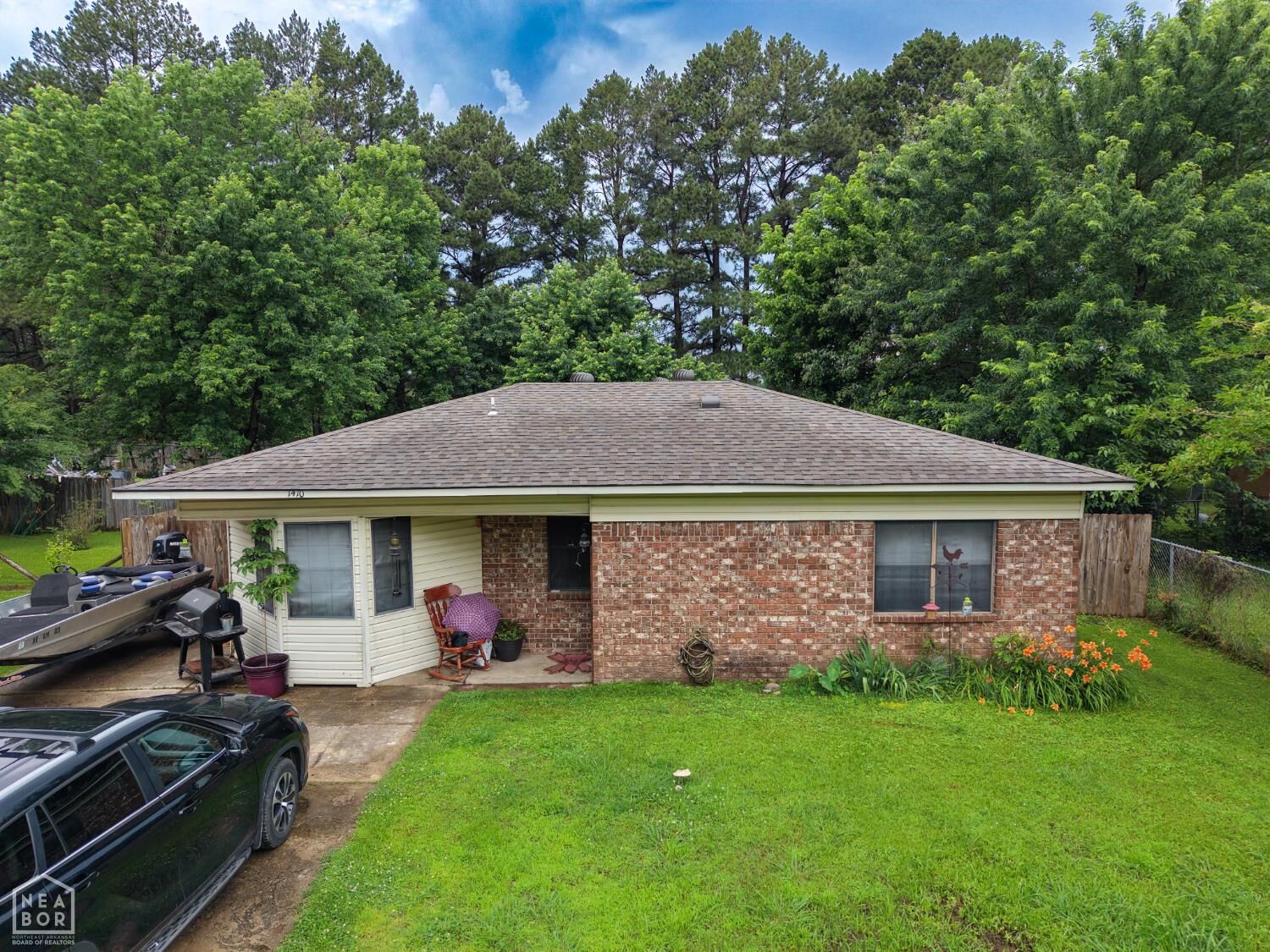 Property Photo:  1410 SW Maple Street  AR 72433 