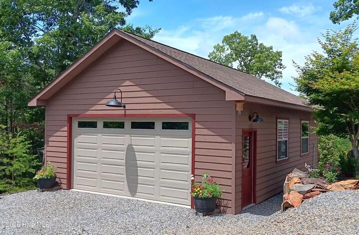 Property Photo:  175 Pin Oak Ridge  NC 28906 