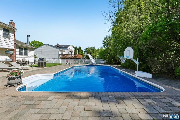 Property Photo:  20 Normandy Road  NJ 07058 