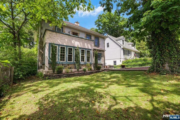 Property Photo:  26 Maple Road  NJ 07456 