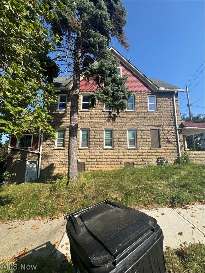 Property Photo:  5924 Denison Avenue  OH 44102 