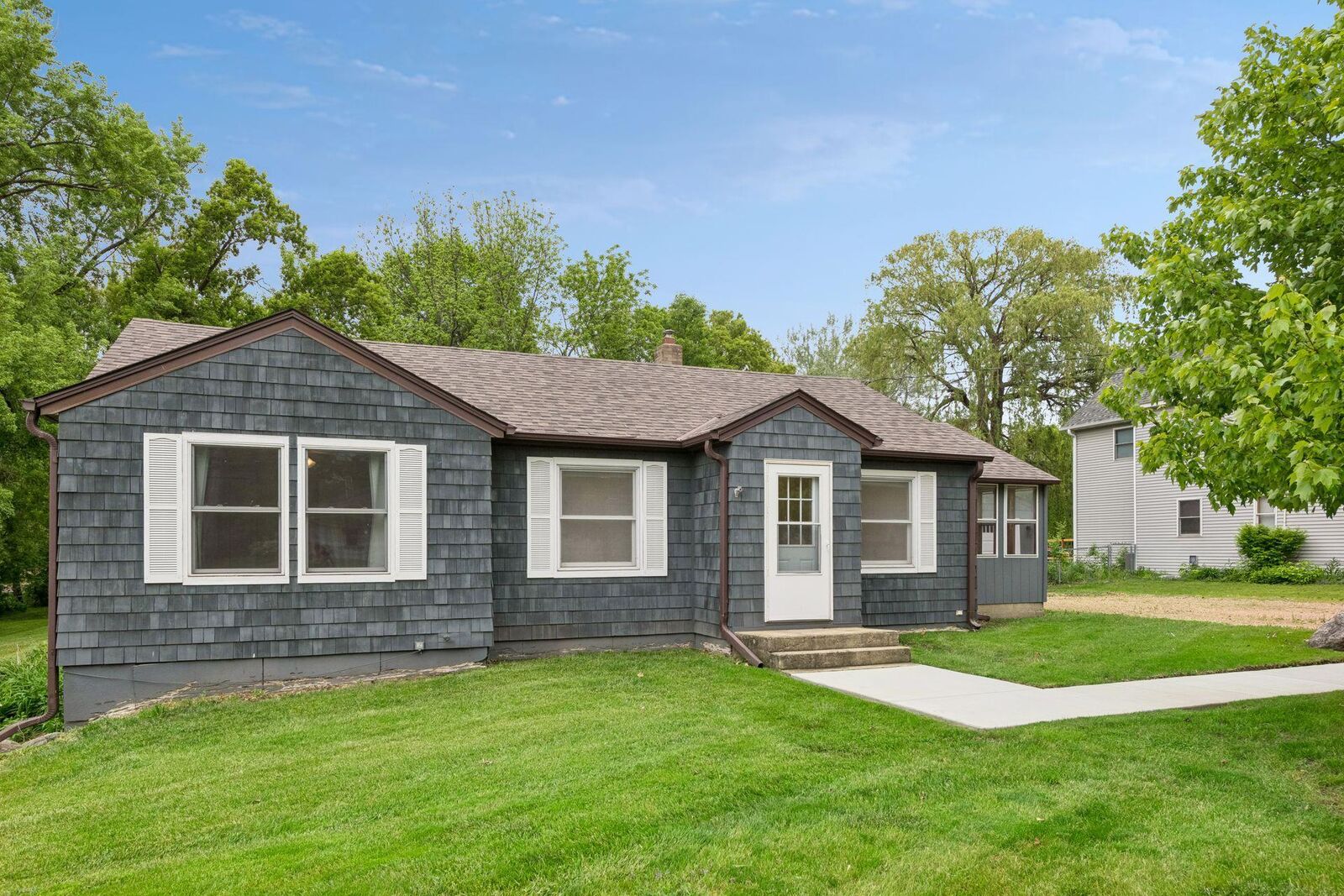 Property Photo:  5810 Main Street W  MN 55359 