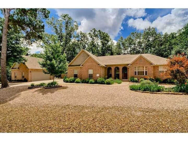 Property Photo:  91 Granshire Drive  AR 71714 