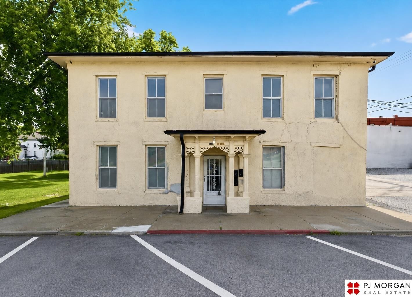 Property Photo: 114 N 7th Street NE 68410