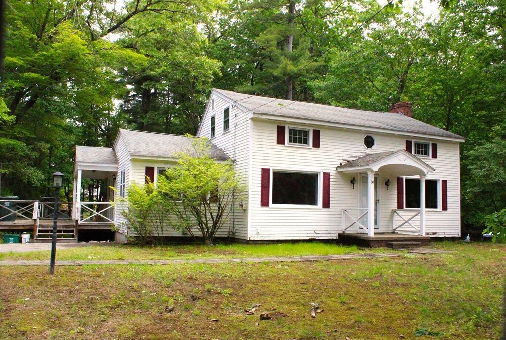Property Photo: 80 Pine Valley Dr MA 01826