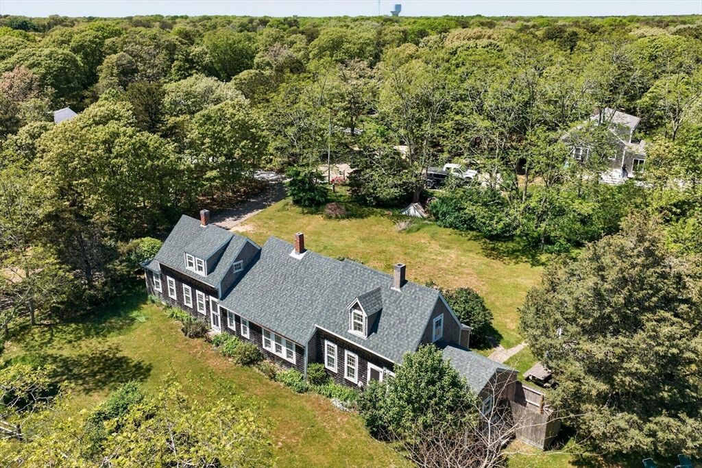 Property Photo:  95 Queen Anne Dr  MA 02642 