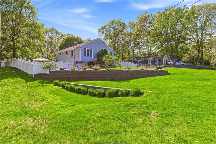 Property Photo: 9 Woodridge Rd MA 02537