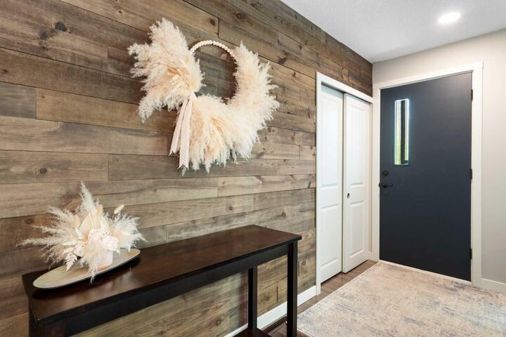 Property Photo:  3123 Brentwood Boulevard NW  AB T2L 1L9 