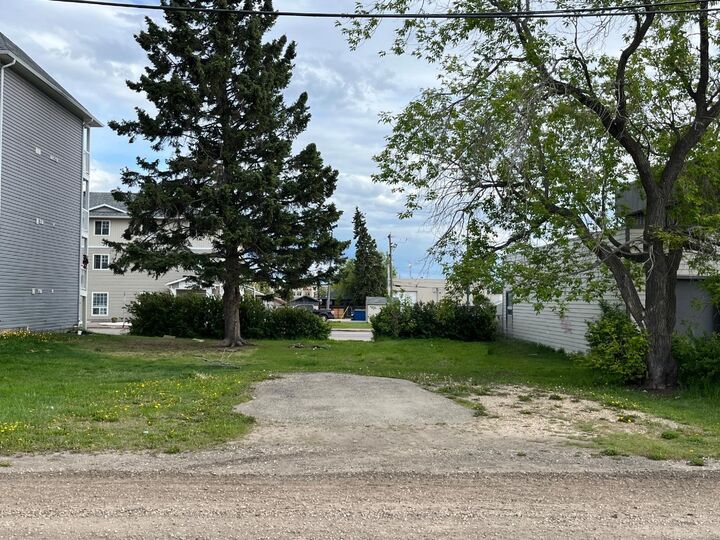 Property Photo: 9716 100 Avenue AB T8V 0T4