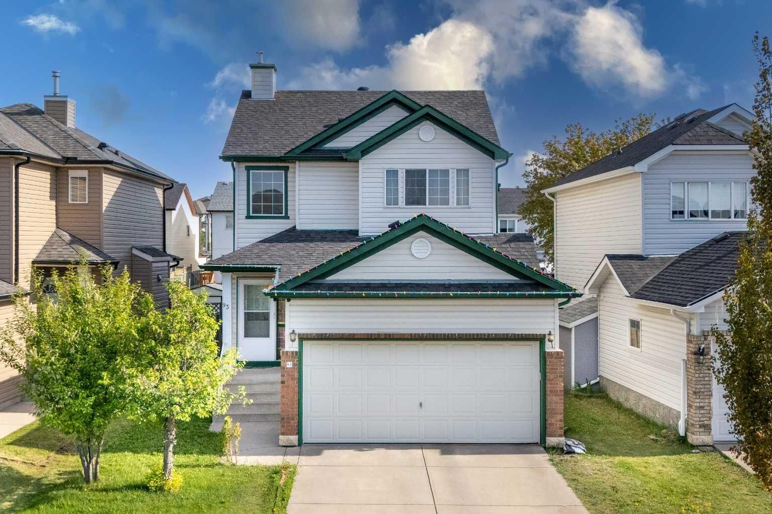 Property Photo:  93 Saddleback Road NE  AB T3J 4K5 