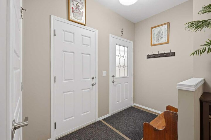 Property Photo: 3 Greenhouse Place AB T4P 0S5