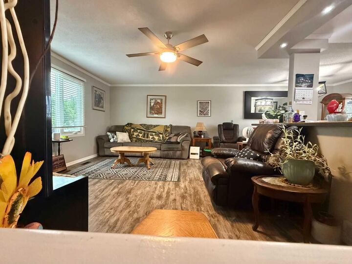 Property Photo:  229 Parkview Dr  AB T9A 3J9 