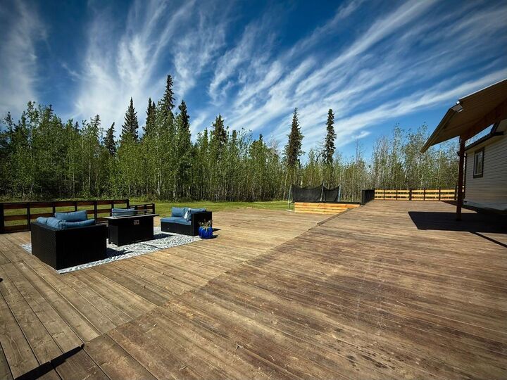 Property Photo:  85048 Twp 722  AB T0H 3S0 
