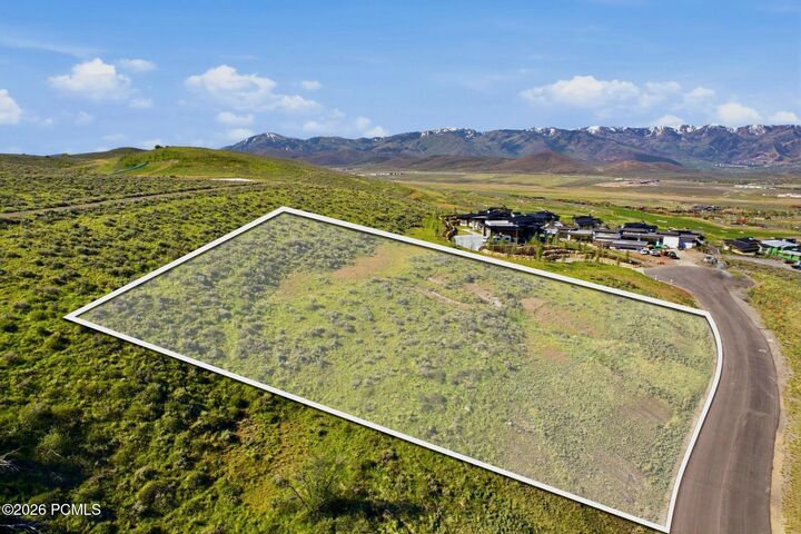 Property Photo:  6950 Bugle Trail  UT 84098 
