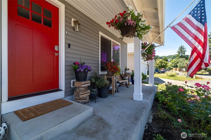 Property Photo:  2588  Kristine Court  WA 98531 