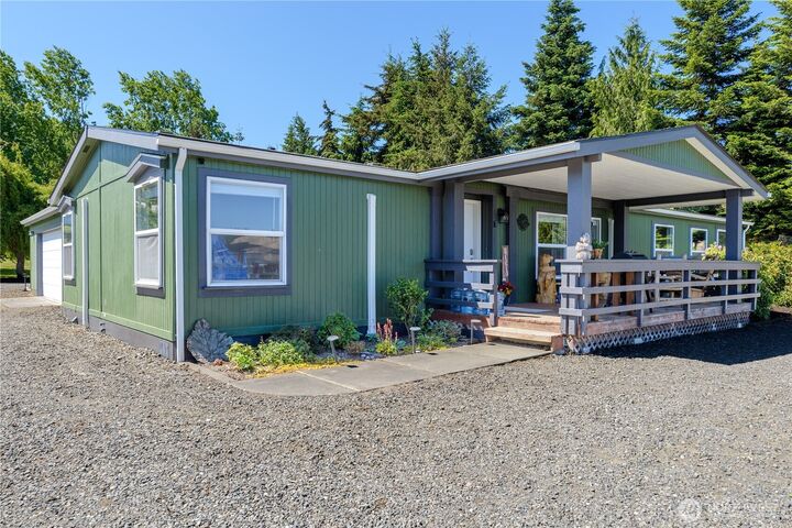 Property Photo:  162  J Shea Way  WA 98362 