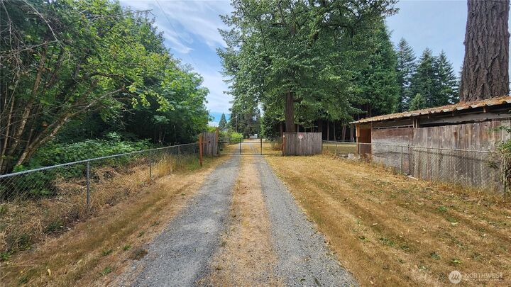 Property Photo:  303  Dennis Street SW  WA 98501 