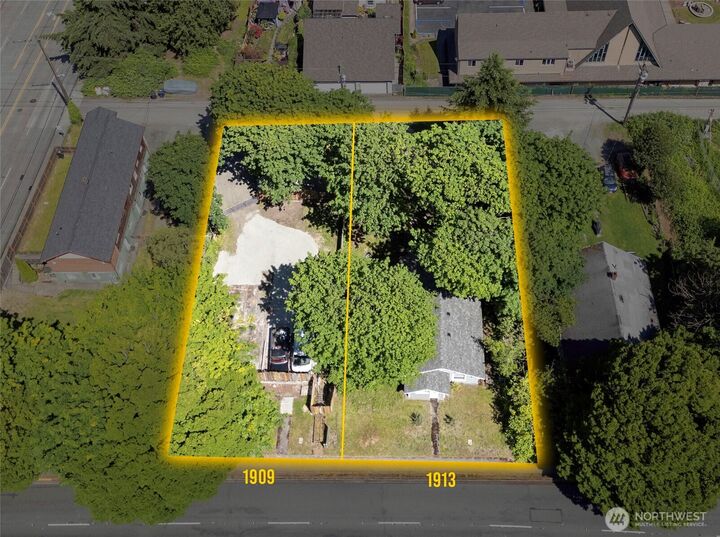 Property Photo:  1909 S Yakima Avenue  WA 98405 