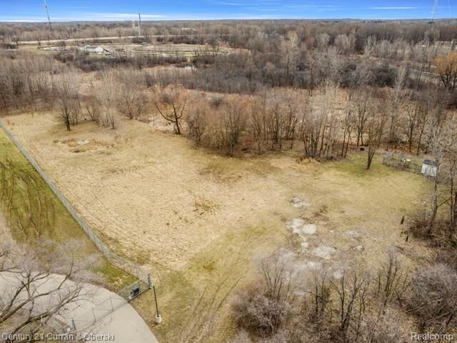 Property Photo:  1139 S Dettman Road  MI 49203 