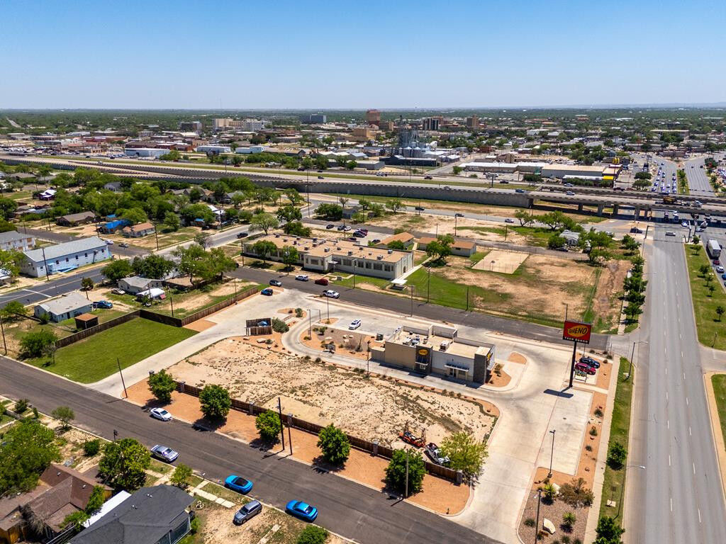 Property Photo:  330 W 9th Street  TX 76903 