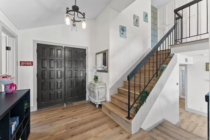 Property Photo:  10111 Cliffwood Dr  CA 91941 