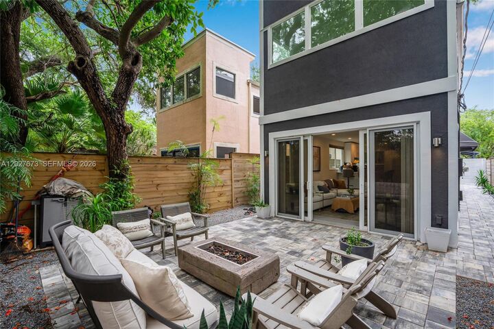 Property Photo:  2792 SW 22nd Ave  FL 33133 