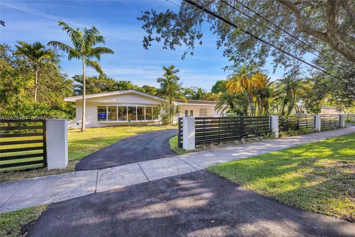 Property Photo:  6970 SW 124th St  FL 33156 