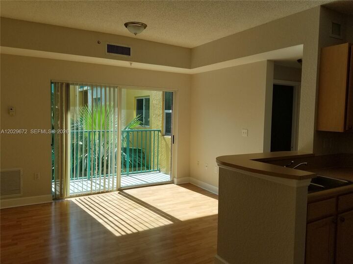 Property Photo:  6001 SW 70th St 538  FL 33143 