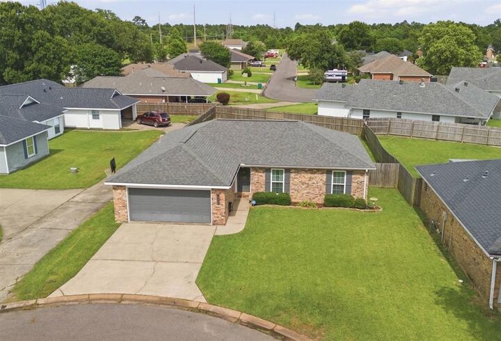 Property Photo:  5649 Smokey Hills Trail  LA 70605 