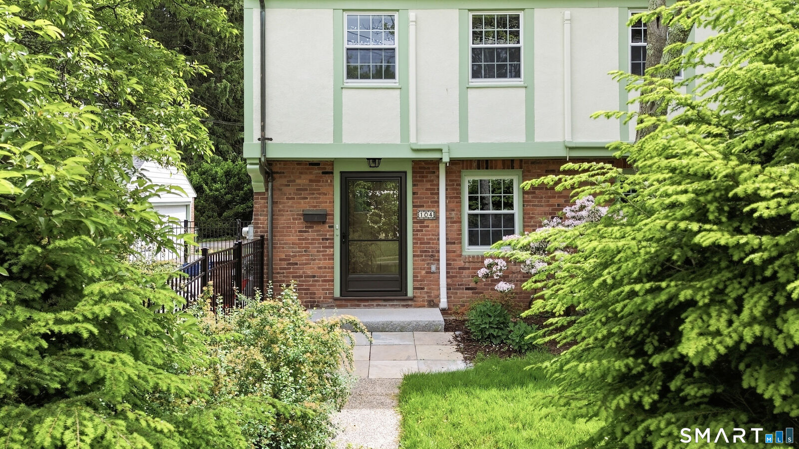 Property Photo: 104 Newport Avenue CT 06107