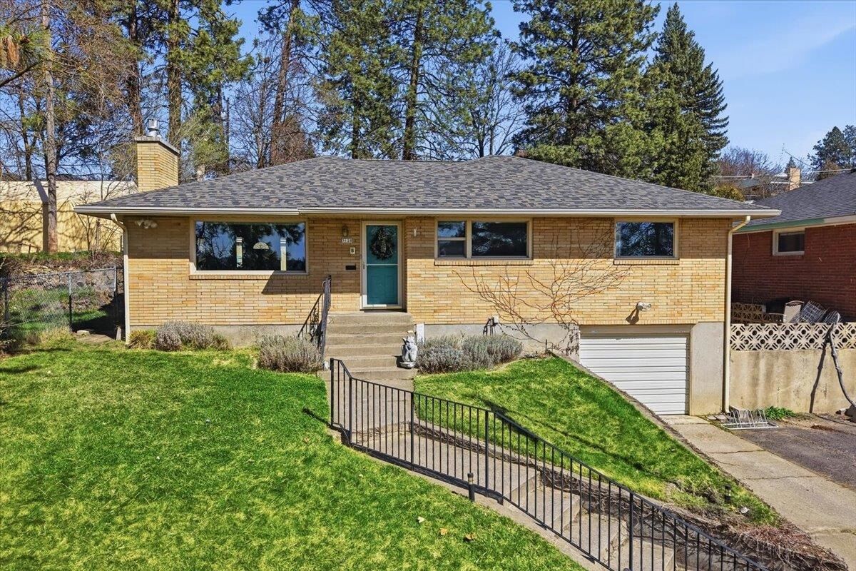 Property Photo:  5128 N Greenwood Blvd  WA 99205 