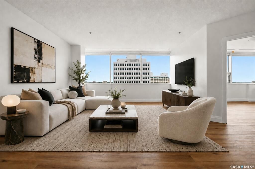 Property Photo: 1914 Hamilton Street 1106 SK S4P 3N6