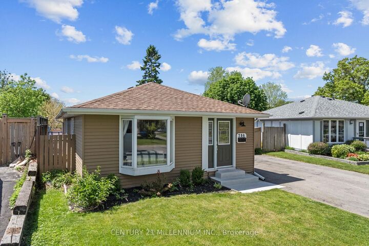 Property Photo: 796 Grandview Drive ON L1H 7W7