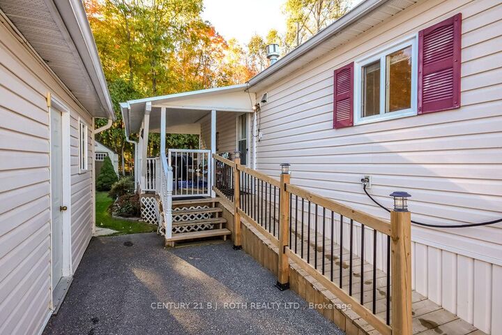 Property Photo:  1355 Hilltop Road  ON L3V 0V7 