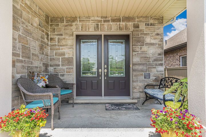 Property Photo:  16 Gaiser Road  ON L3C 0B5 