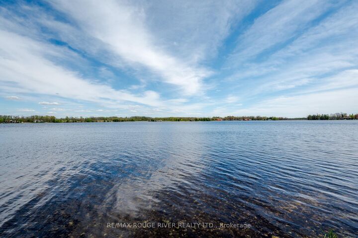 Property Photo: 30 Edgewater Drive ON K0L 1T0