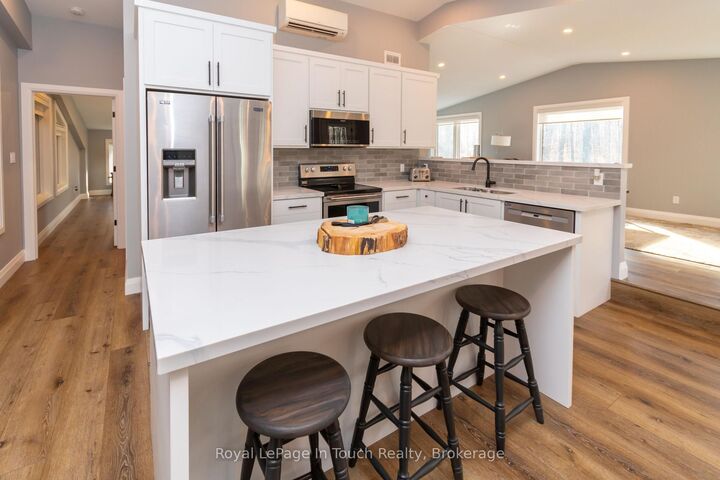 Property Photo: 1388 Cedarpoint Road ON L0L 2J0