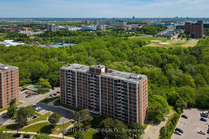 Property Photo:  335 Driftwood Avenue 608  ON M3N 2P3 