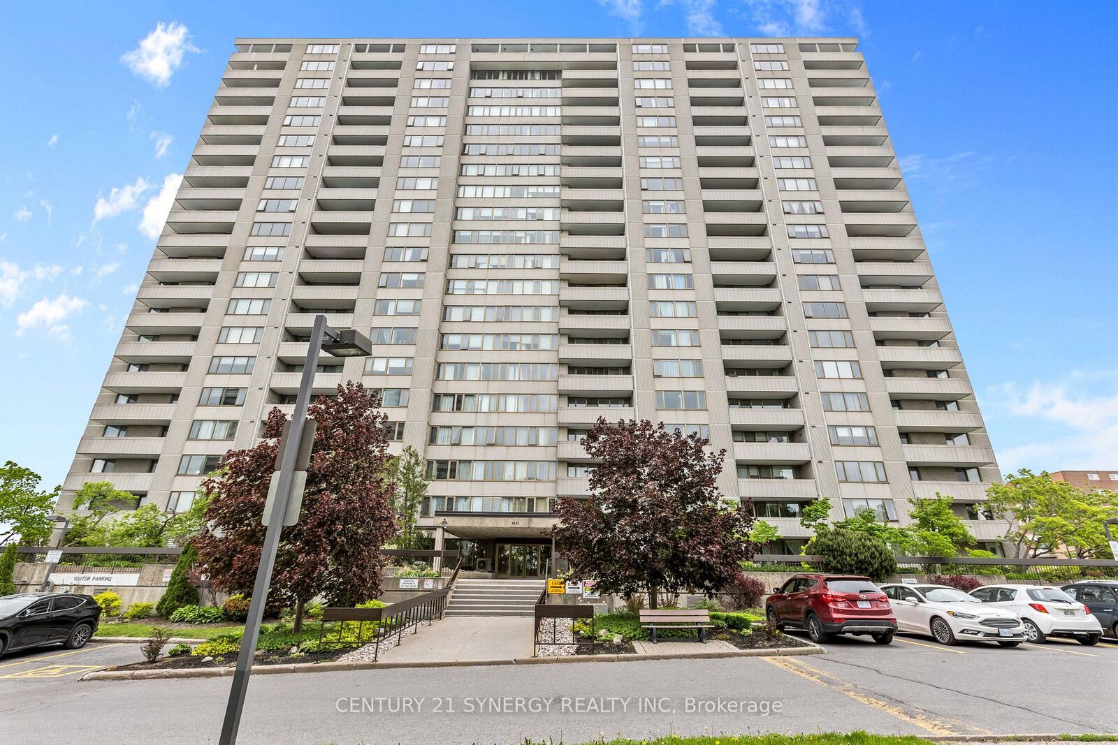 Property Photo: 2625 Regina Street 107 ON K2B 5W8