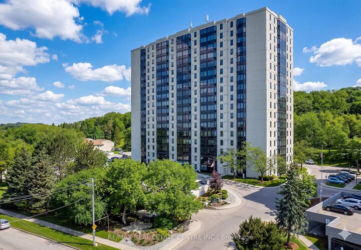 35 Green Valley Drive 103 — photo 1