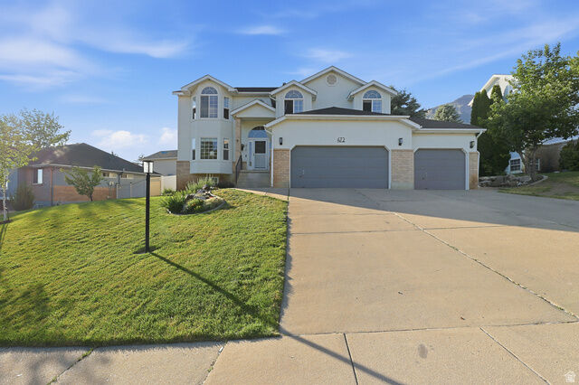 Property Photo: 472 E 3425 N UT 84414