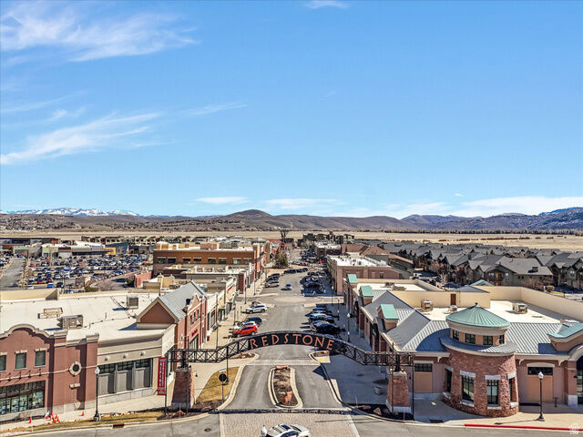 Property Photo:  1684 W Fox Hollow Ln H12  UT 84098 