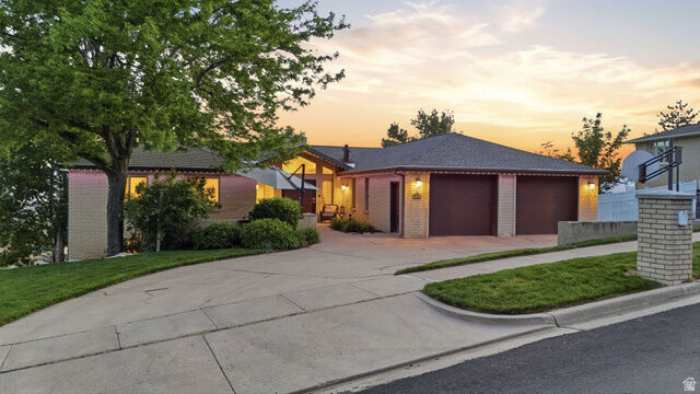 Property Photo: 915 Northridge Dr UT 84010