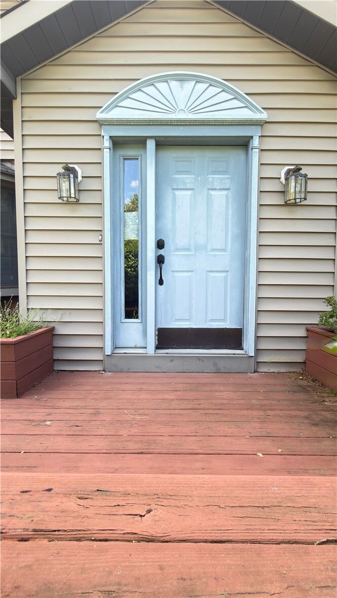 Property Photo:  293 Spring Run Rd  PA 15046 
