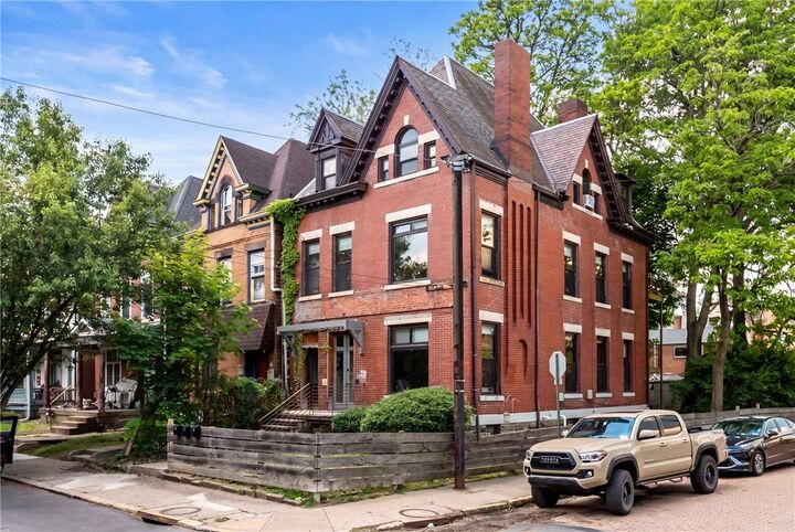 Property Photo: 300 S Trenton Ave PA 15221