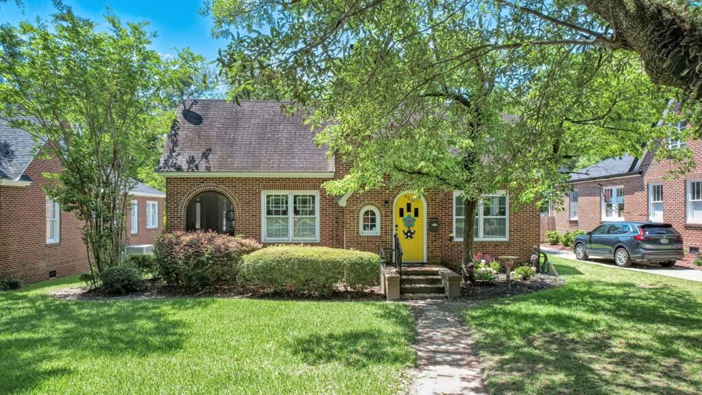 Property Photo:  920 2nd Avenue  GA 31701 