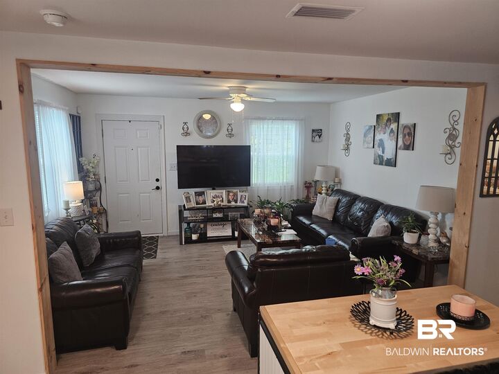 Property Photo:  501 W Magnolia Street  AL 36507 