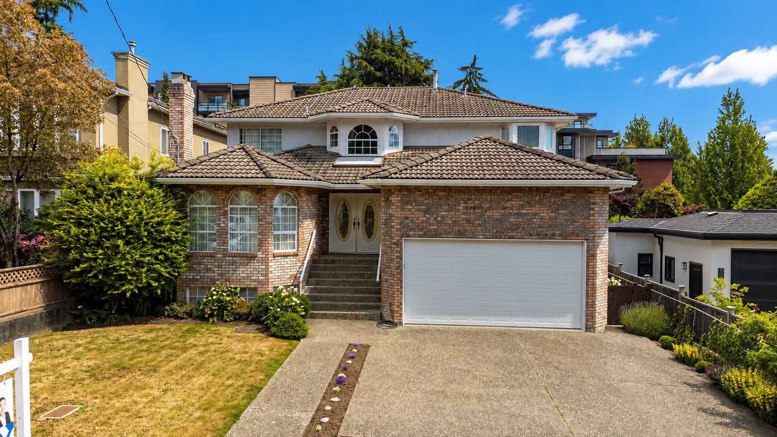 Property Photo: 7758 McGregor Avenue BC V5J 4H5