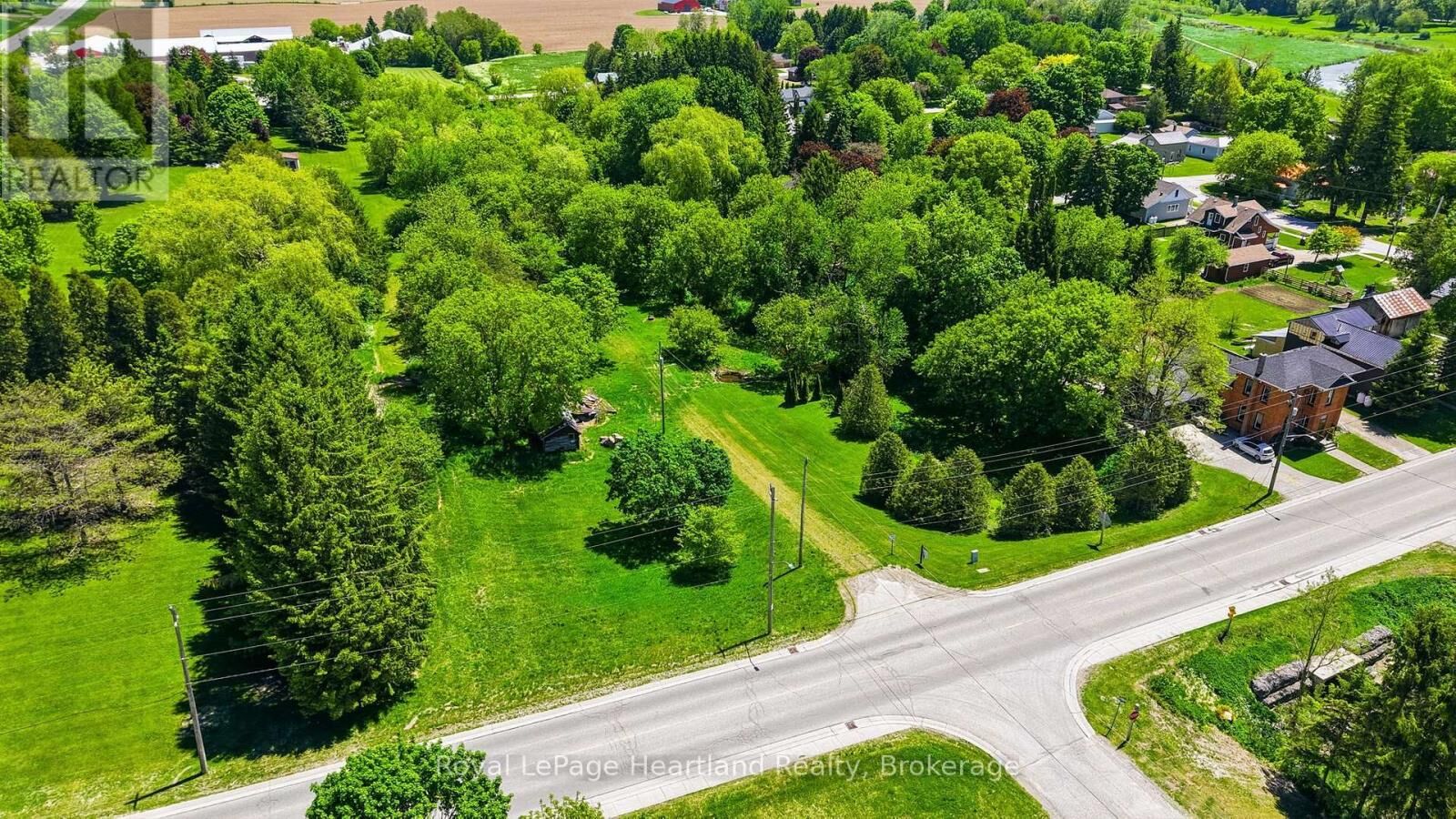 Property Photo:  2057 William Street  ON N0G 1V0 