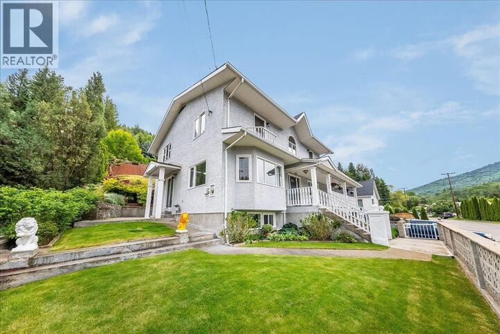 128 Colley Street — photo 1